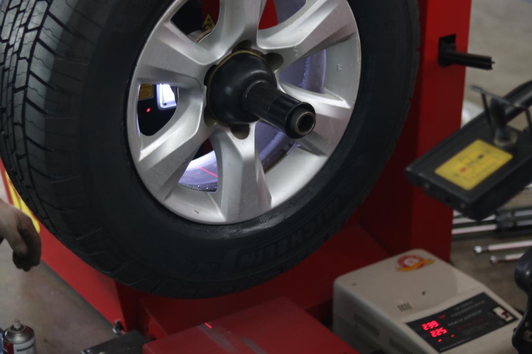 丰田霸道老车翻新升级好的出售,搞工地车翻新