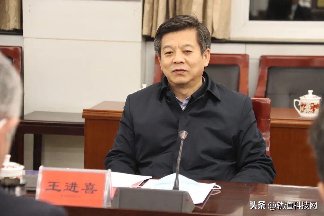 哈尔滨铁路局于树栋董事长,太原铁路局董事长和总经理是谁