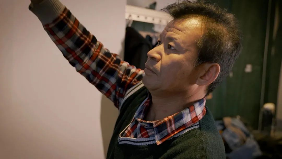 打工人涌入大城市：长租公寓爆满，简历多到看不过来