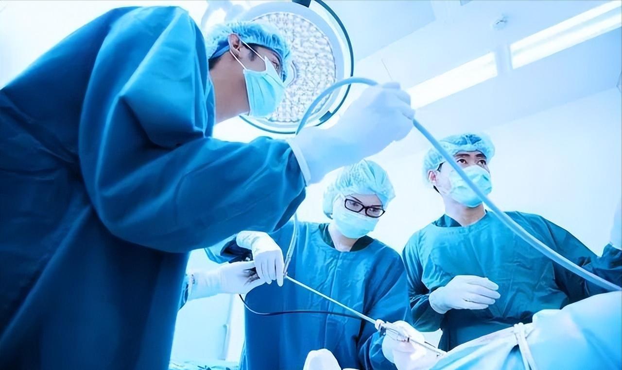 112岁老人头上长犄角,107岁老人头上有个长犄角