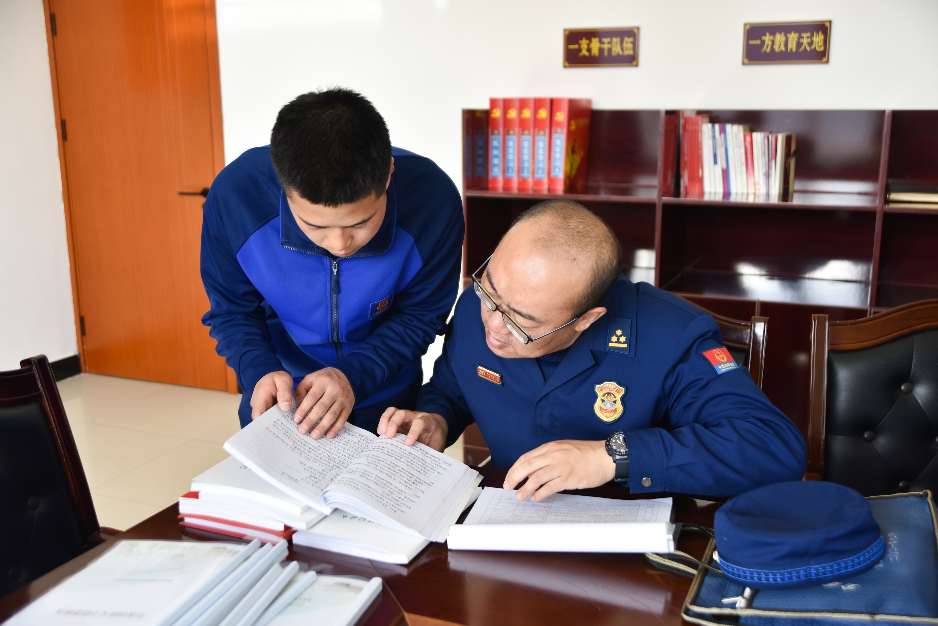 消防救援站开展警容风纪大检查,嘉峪关消防救援支队