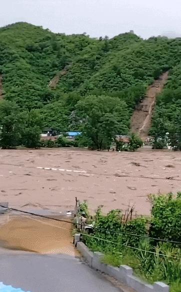河北涞水泥石流视频,涞水汤家庄泥石流