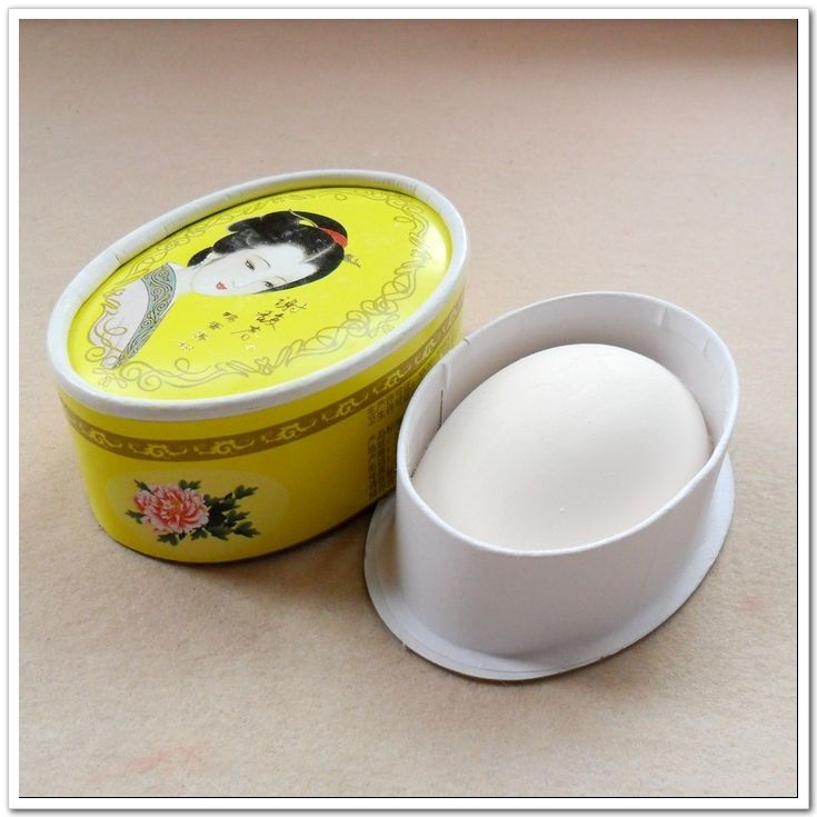 第一炉香张爱玲自传,第一炉香张爱玲片段