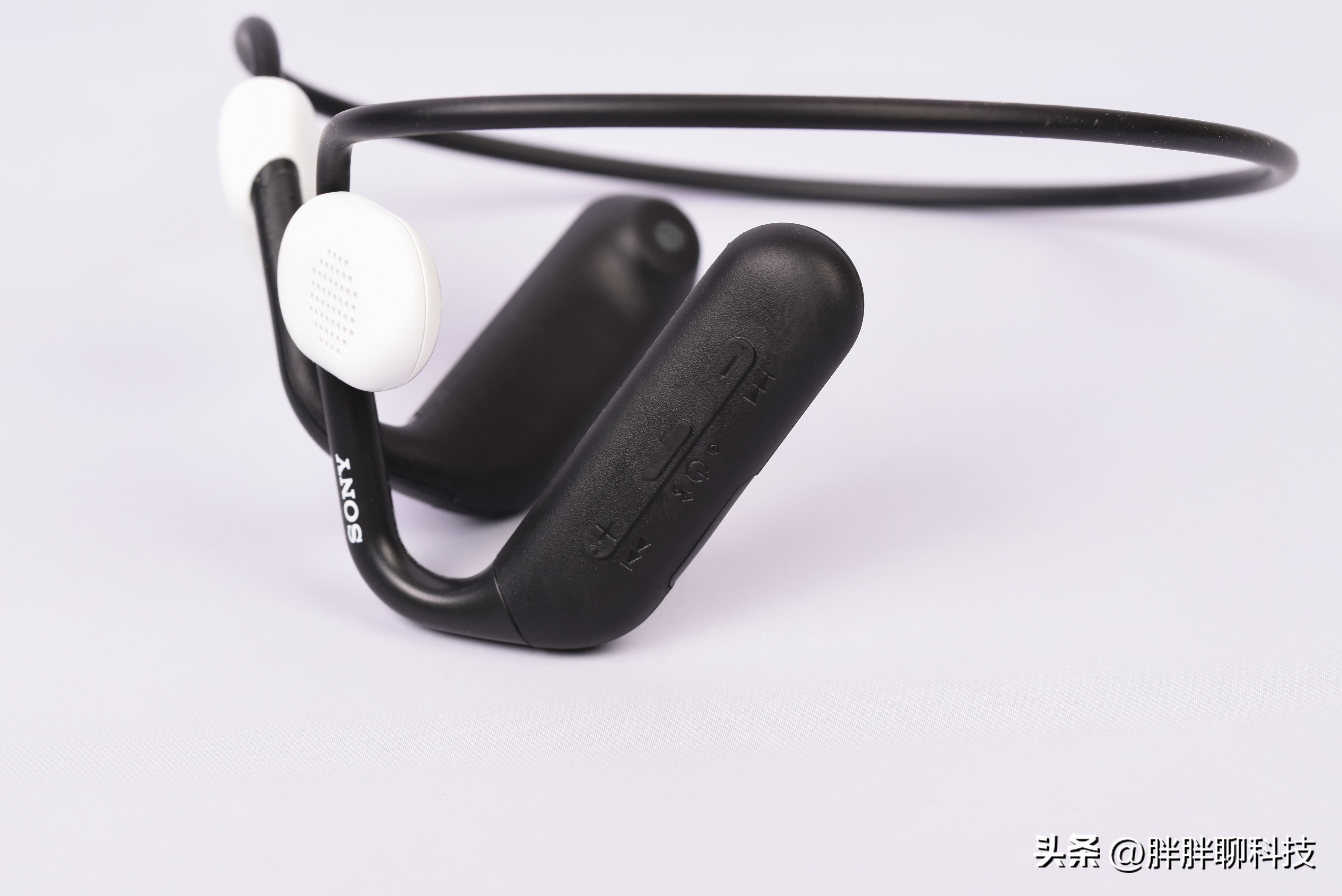 索尼floatrun与airpods,索尼超长续航运动耳机