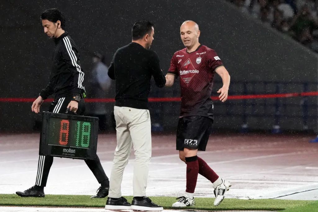 微凉晨光里再次遇见你,微凉晨光里笑得很甜蜜什么意思