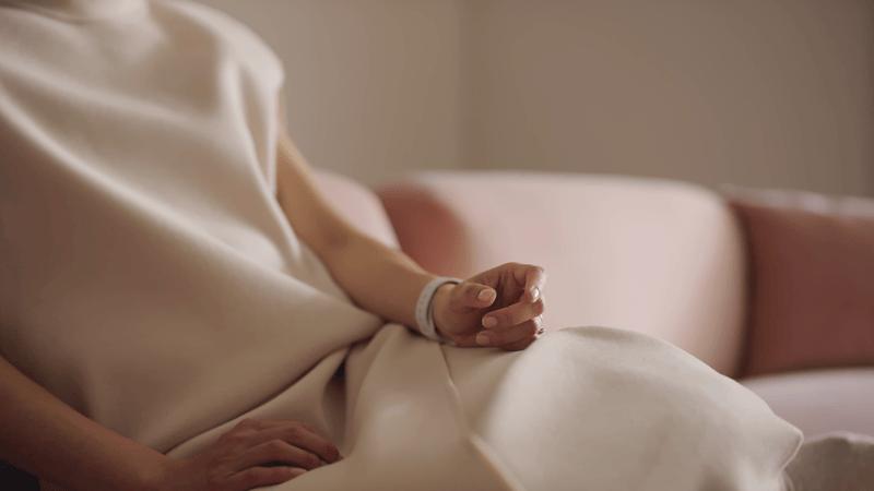 鑻规灉澶存樉VisionPro鐧诲満,鑻规灉visionpro澶存樉