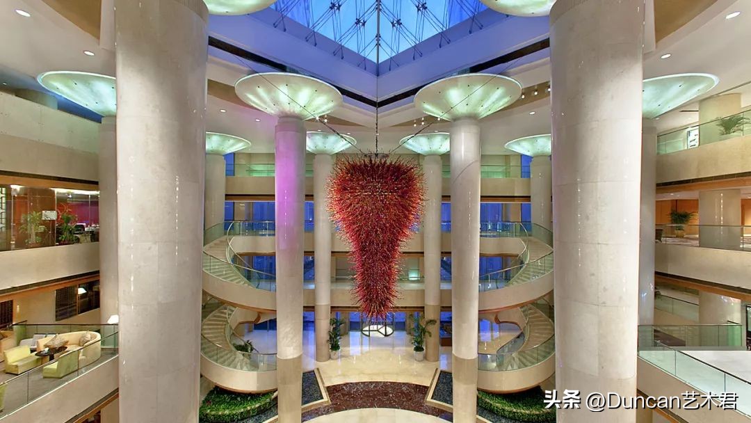 18年最需要去的国内10大特色酒店,杭州适合全家四个人住的酒店