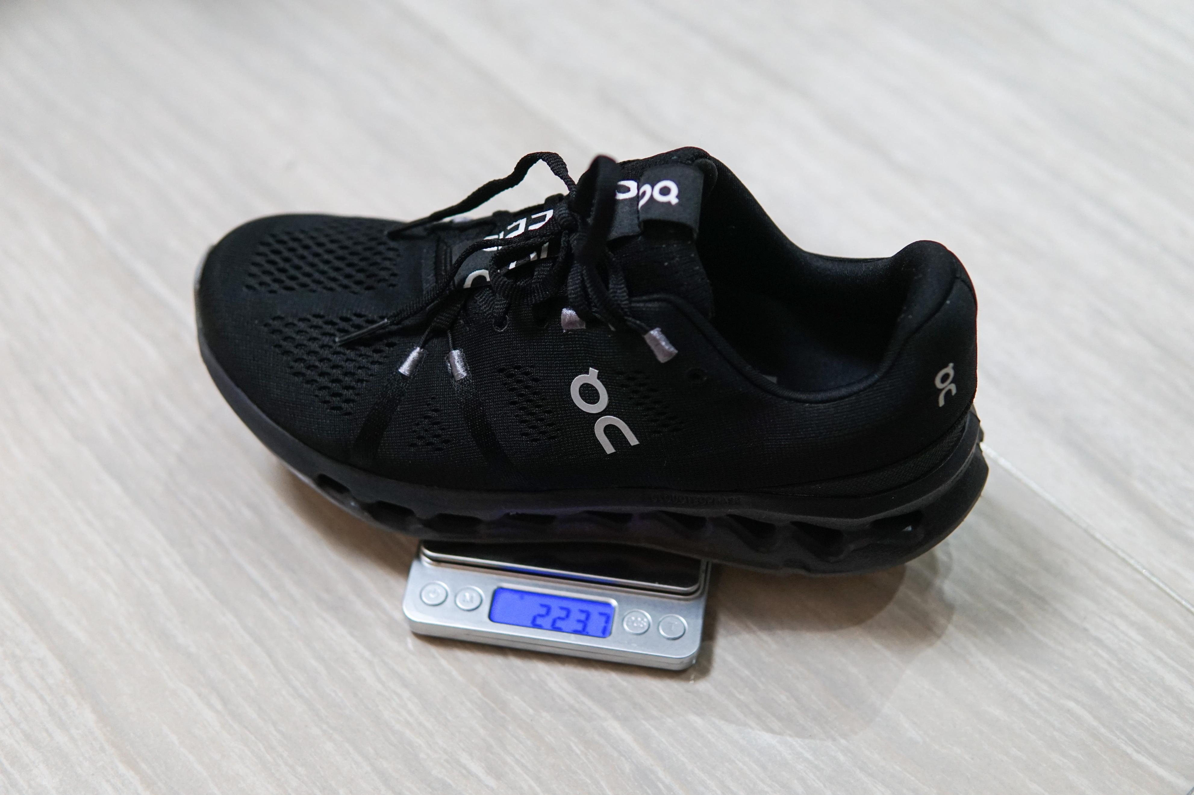 昂跑cloudsurfer和cloudeclipse,踩在云端的跑鞋