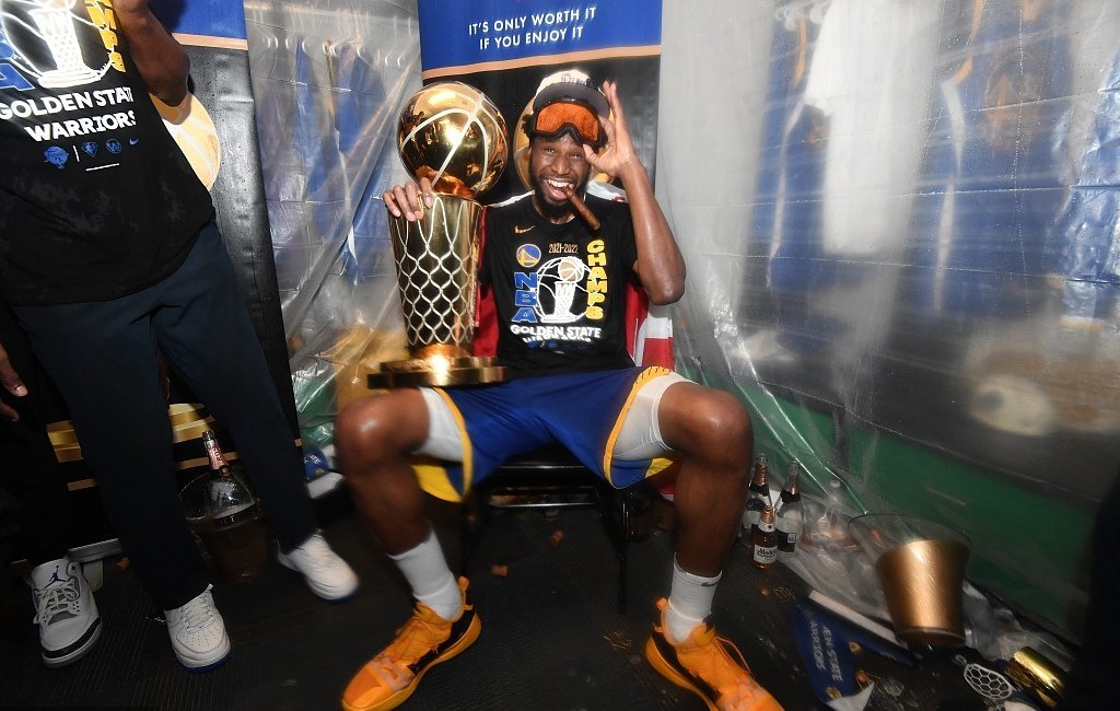 维金斯和汤普森最强nba,全明星直播维金斯