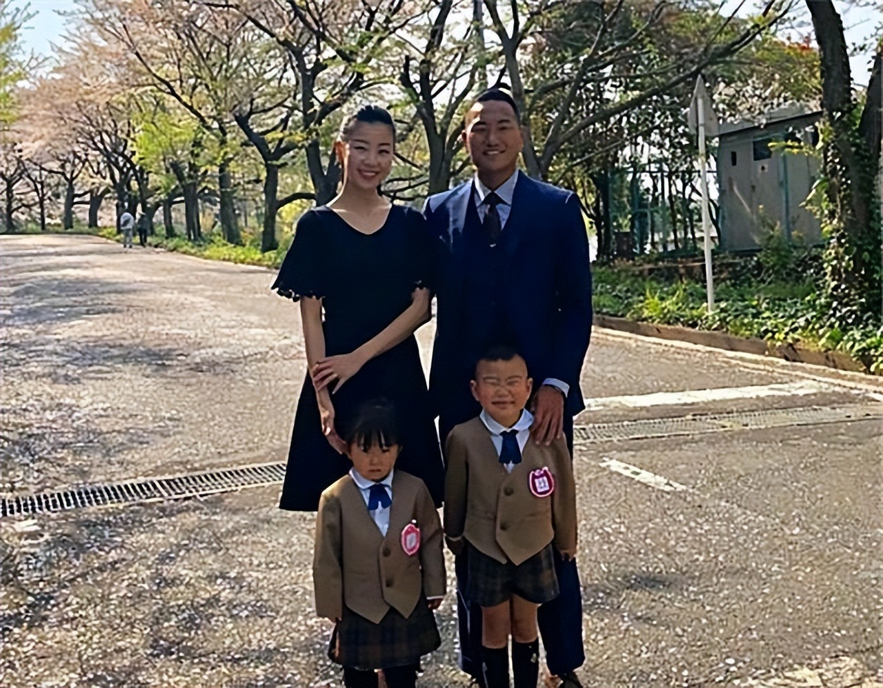 2010世界杯郑大世落泪,世界杯朝鲜队员郑大世为什么哭了