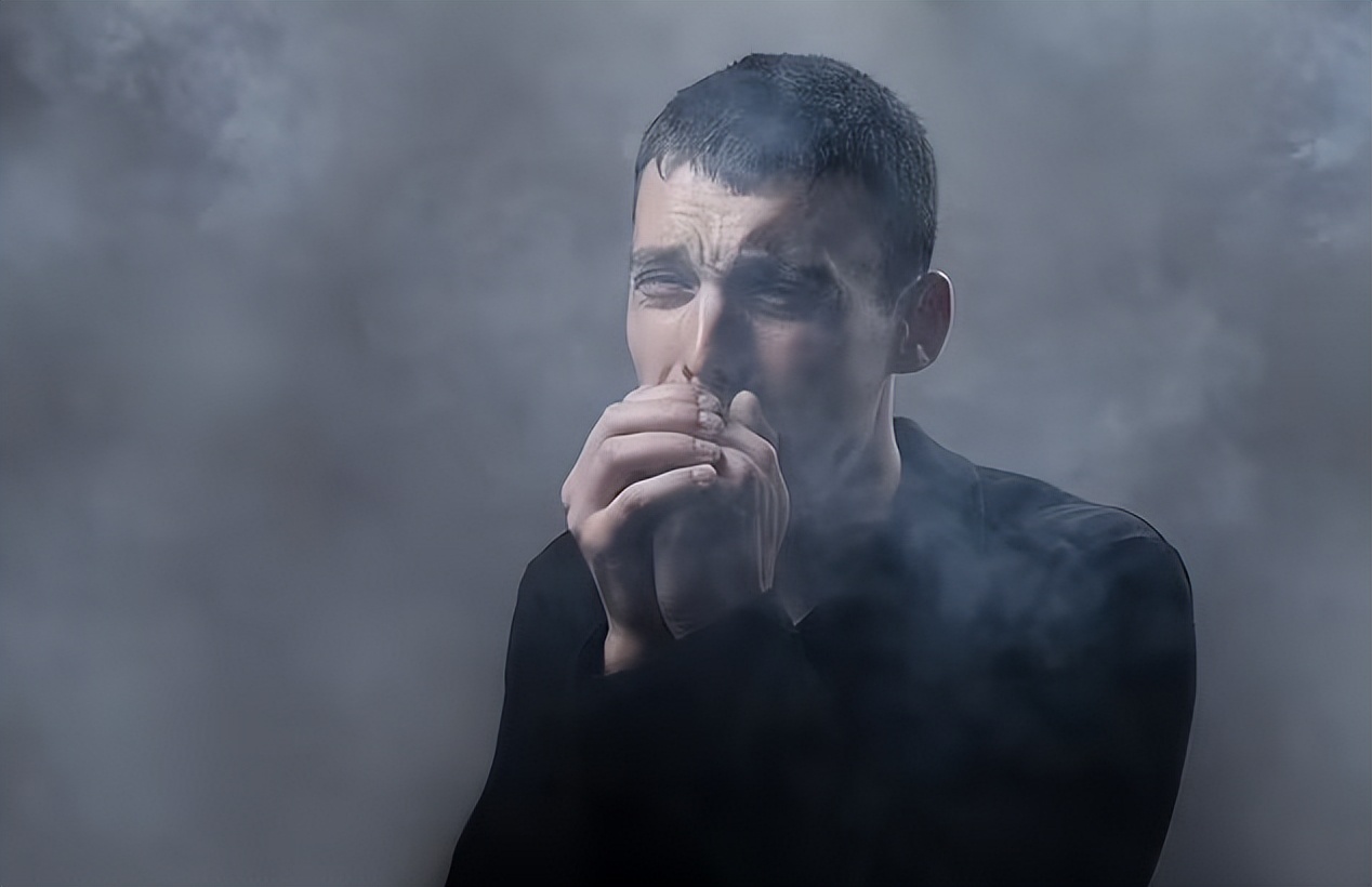 鬼真的存在吗？爆炸头综合症、墙上的霉菌可能才是闹鬼的元凶