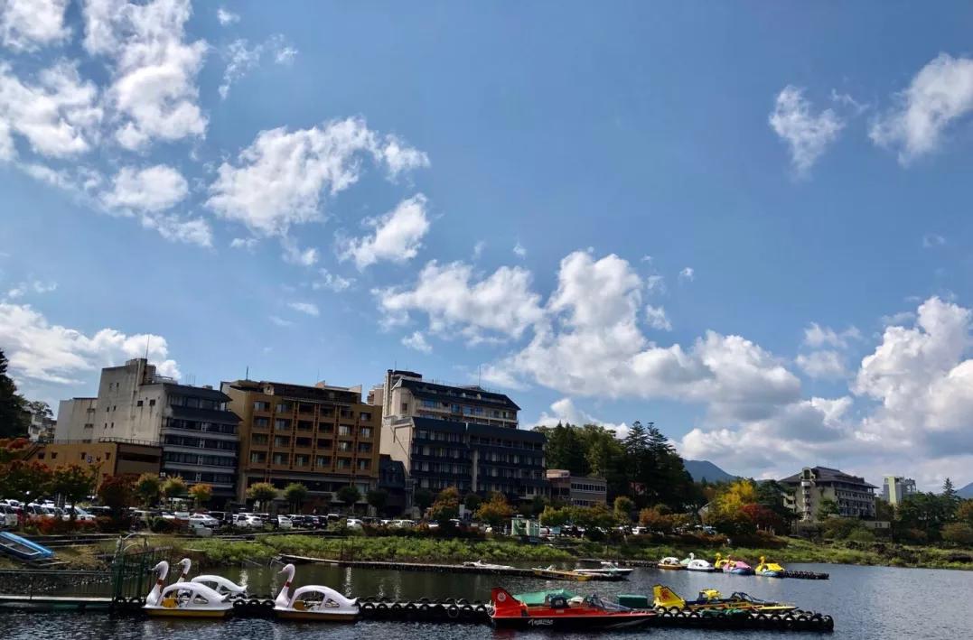 日本一个女生自己去旅游,女生日本独自旅行