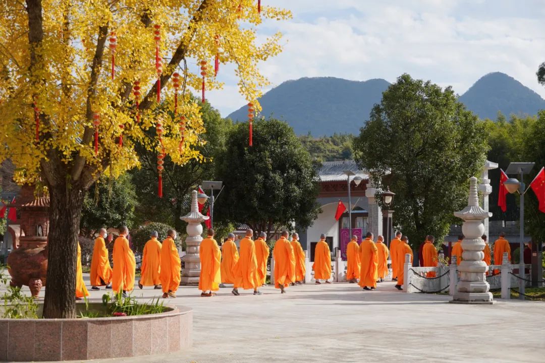 去寺院过门槛有什么讲究,去寺庙吃斋有什么讲究