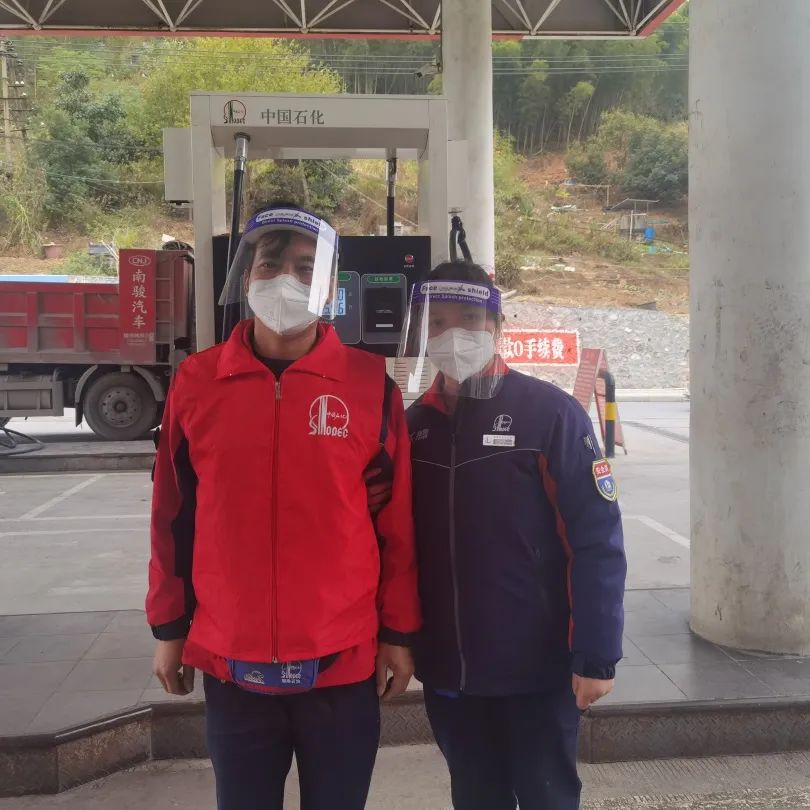 “老婆，我们结婚推迟吧！”