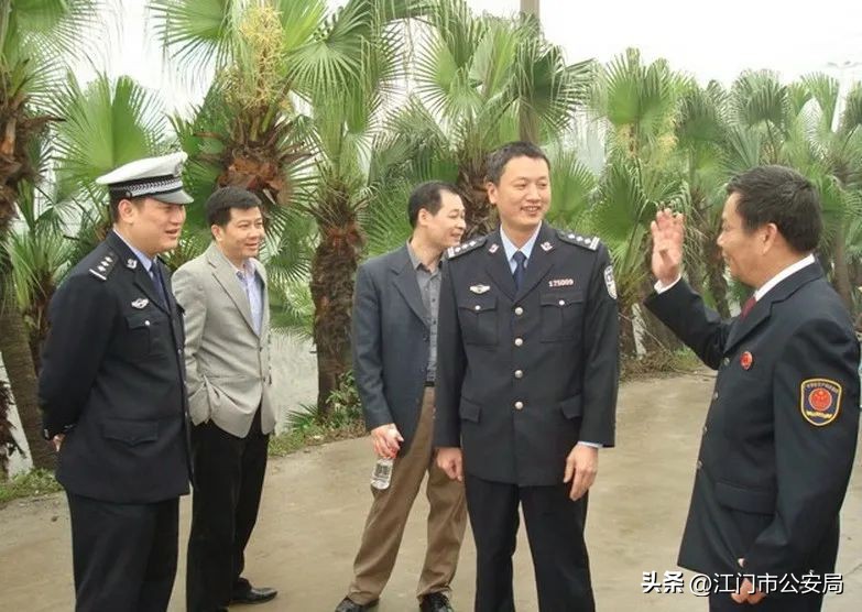 清明节缅怀革命英烈赓续红色血脉,全国公安系统二级英模发文