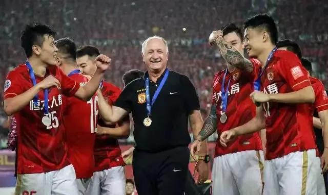 男足怎么进步,中国男足如何变得更强大