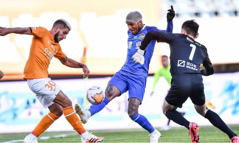 曝中超一人因假球被带走,中超假球事件涉及多少人