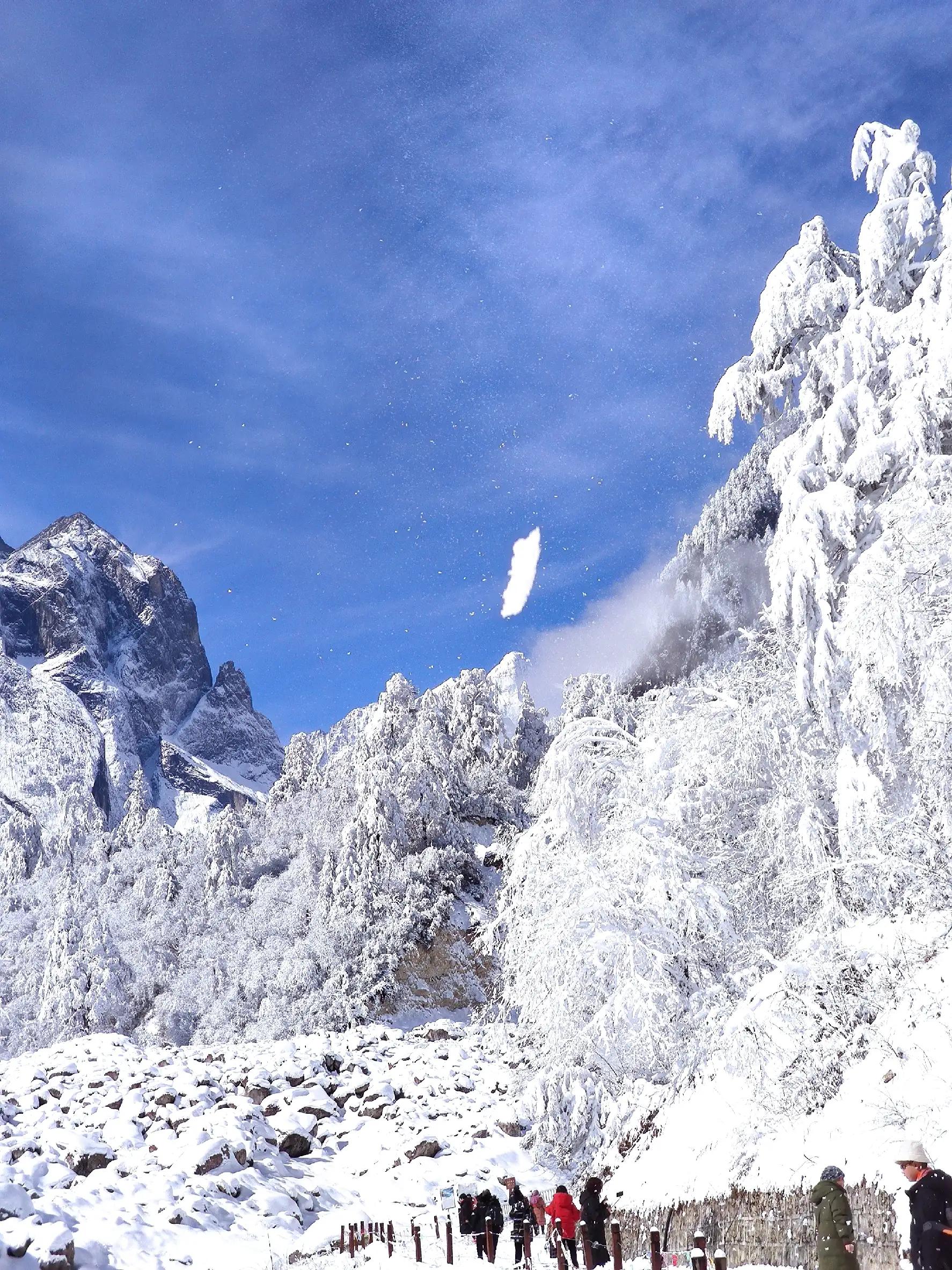 川西雪景旅游地,四川燕子沟旅游攻略