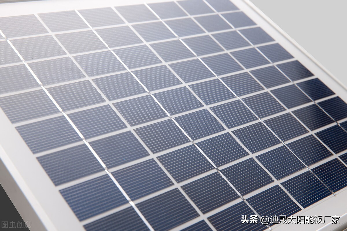 壁挂太阳能板能改成太阳能发电吗,太阳能板直接做屋顶的弊端