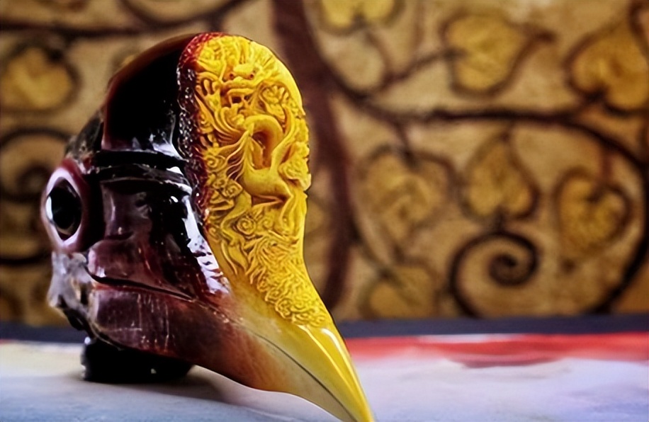 买饰品后被判刑,昆明一女子购买吊坠被判十年