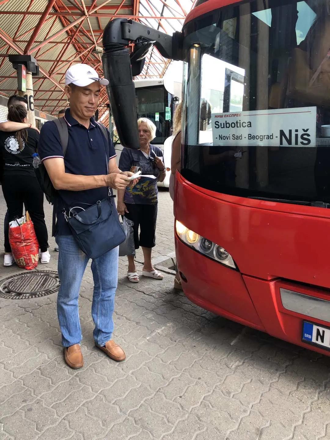 国外旅游如何提前预订住宿,旅行如何解决住宿