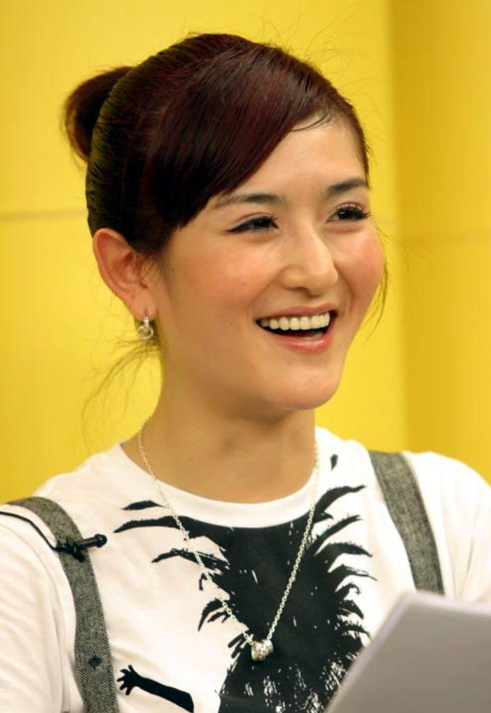 刘烨和谢娜现在结婚了吗,刘烨老婆安娜谢娜