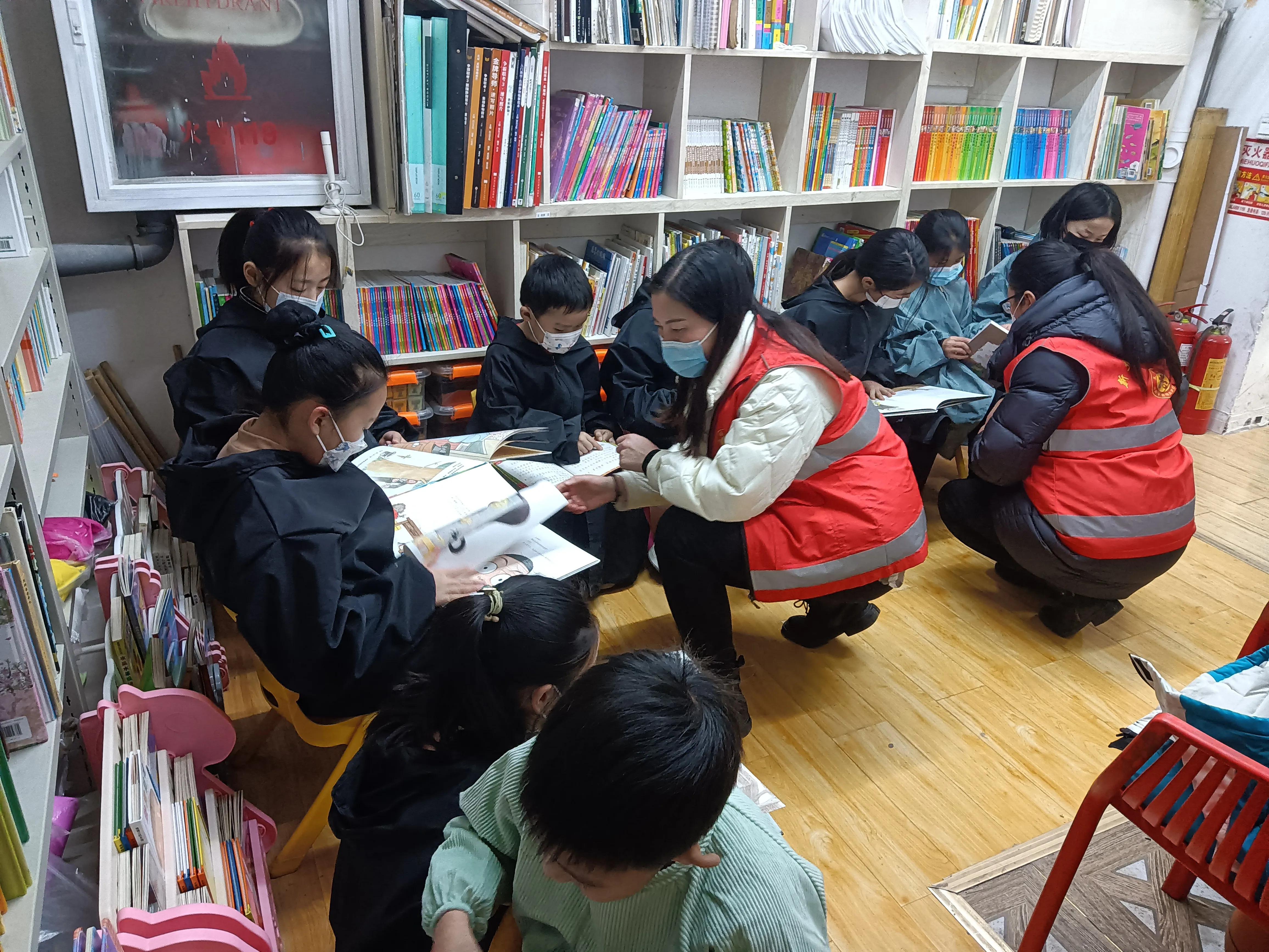 “前兔似锦童心贺岁”未成年人花式迎新春活动