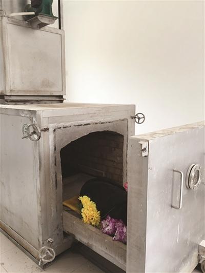 宠物死亡后怎么安葬,宠物去世的安葬方法