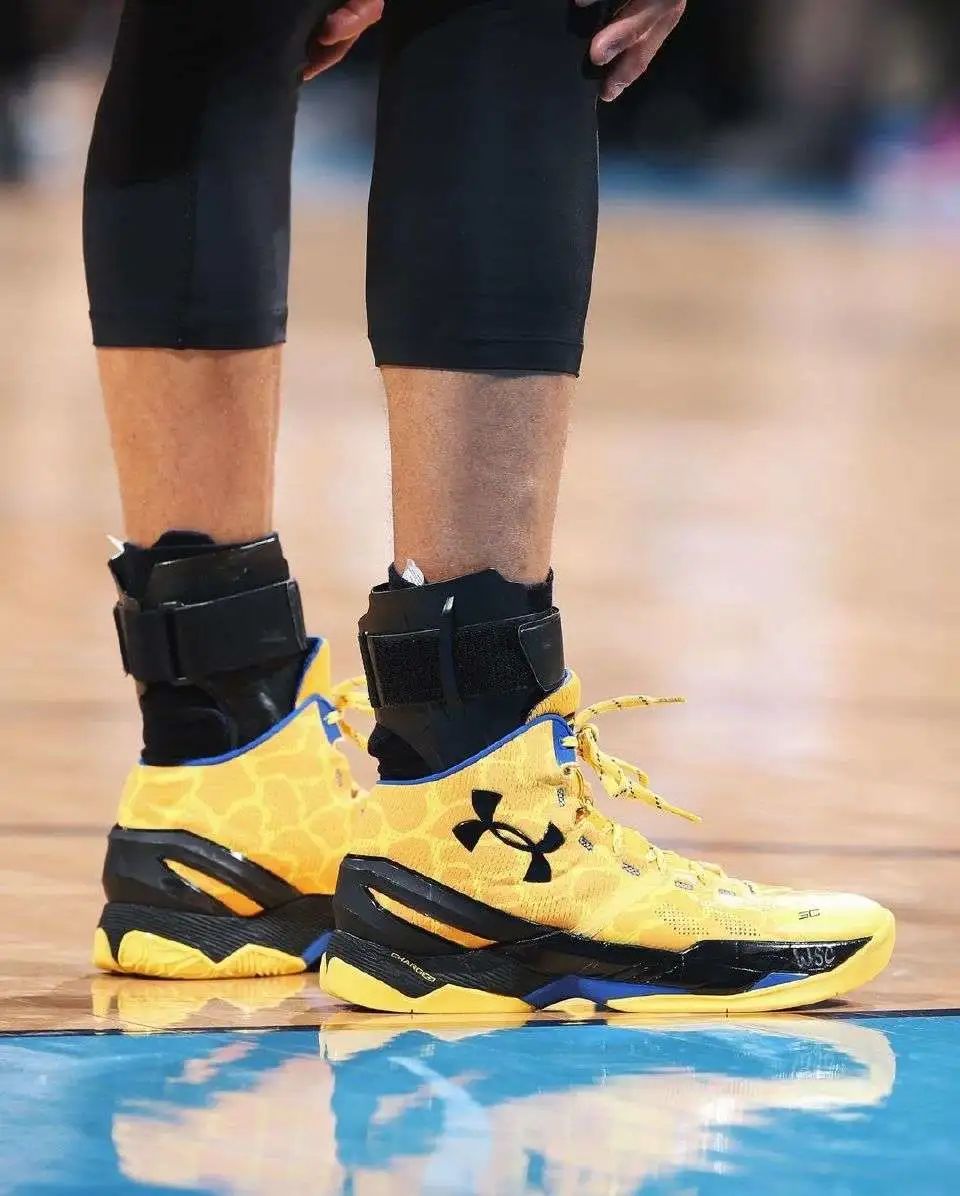 库里没有flow的鞋,库里系列带flow最耐磨的球鞋