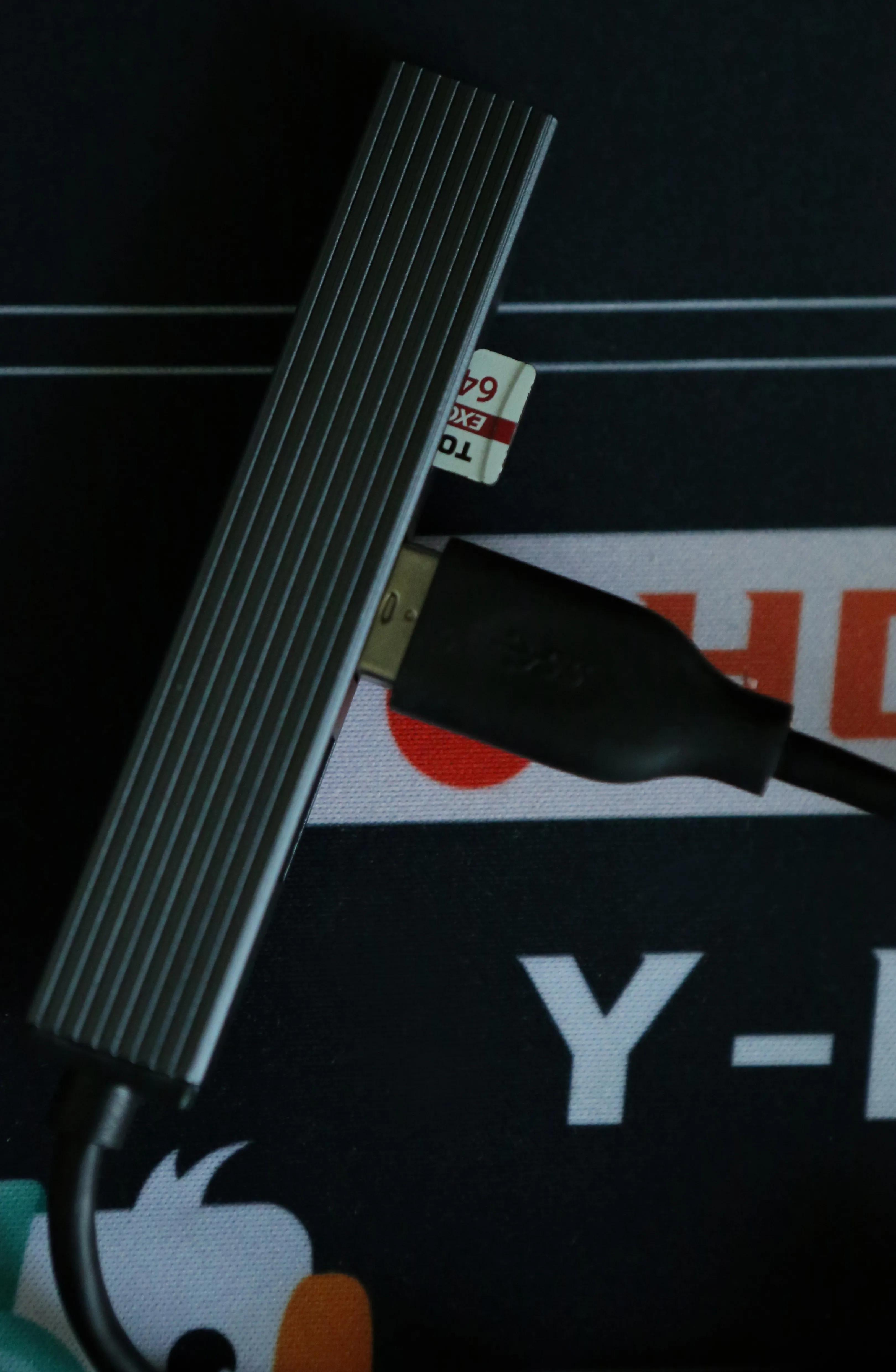 奥睿科透明扩展坞4口,奥睿科扩展坞优缺点