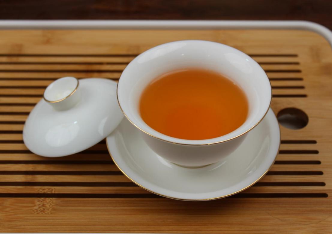 冷泡茶是专门的茶还是普通的茶,冷泡茶vs冷却的茶