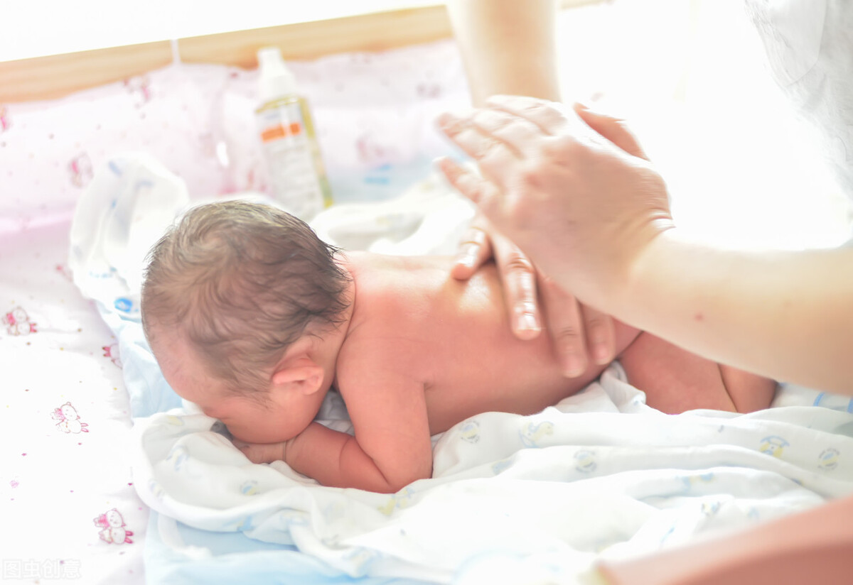 北京月嫂一个月工资多少钱正常,北京月嫂育儿嫂育婴师区别