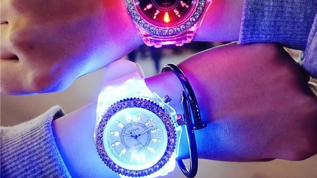 夜光是什么材料原理,夜光是怎么形成的