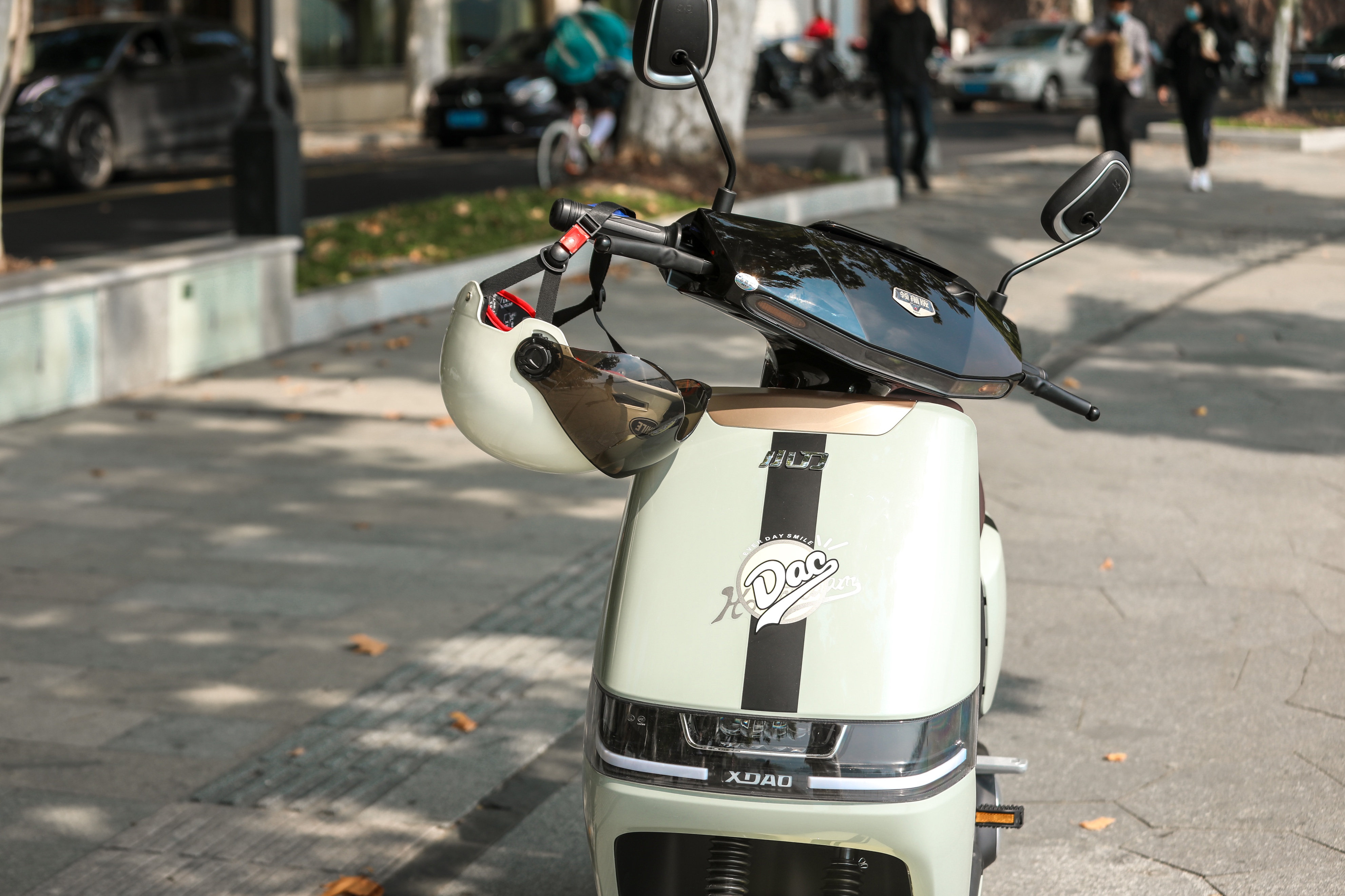 冬季骑行穿皮裤好还是羽绒裤好,冬季骑行注意事项及禁忌有哪些