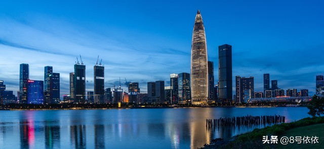 在五线城市开烧烤店一年能挣多少 (98年小伙开烧烤店3个月赚60万)