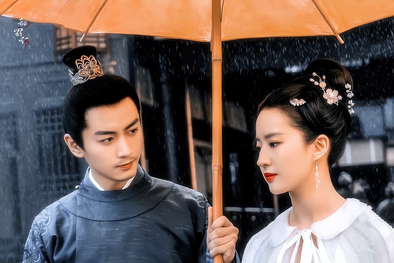 想要拥有最坚定的眼神,想要眼睛迷人又有神