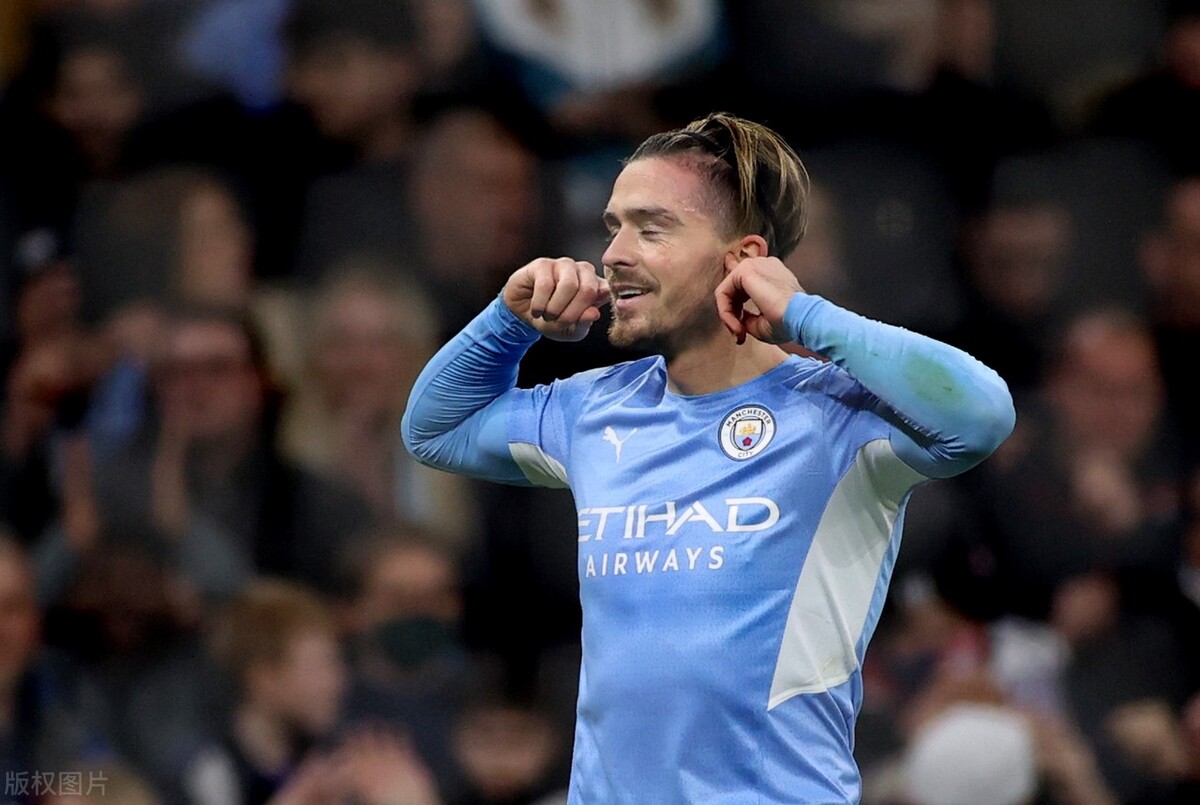 无解的7-0,轰31脚+64%控球!2.5亿劲旅遭狂揍,曼城争冠毫不留情