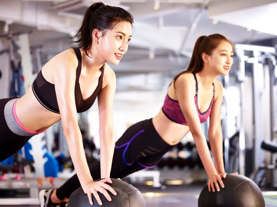 想做健身教练第一步应该怎么办,零基础想当健身教练避坑