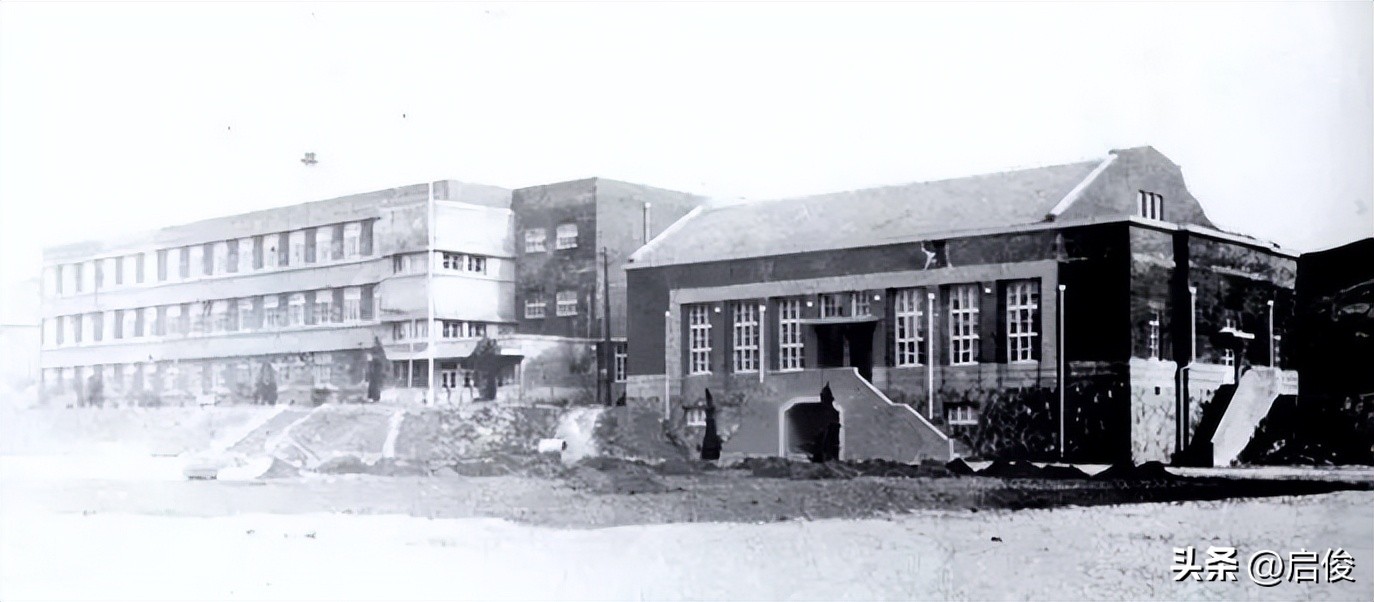 大连日本学校解放前,大连建立最早小学