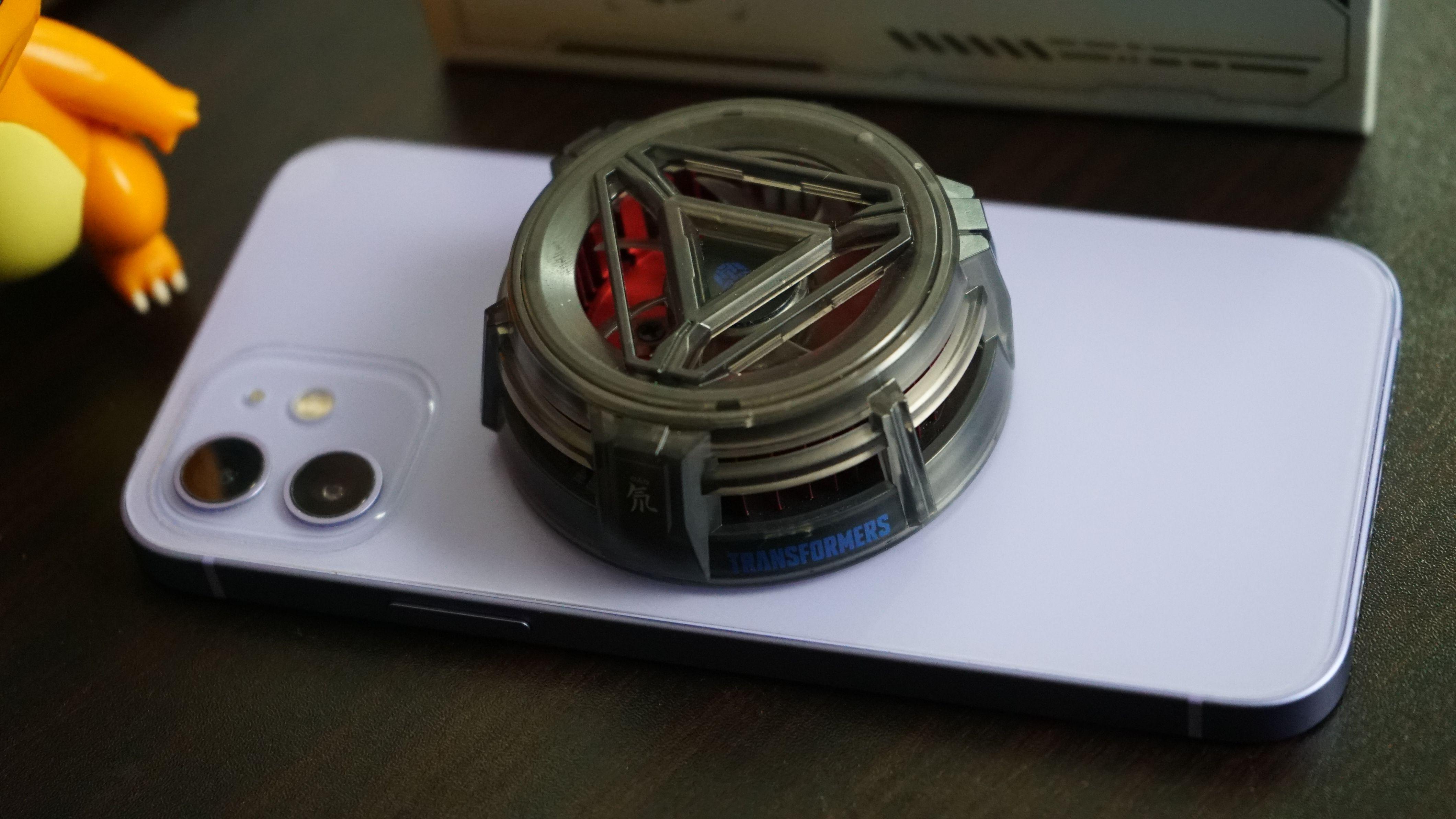 红魔飞智黑鲨磁吸散热器哪个好,红魔黑鲨飞智哪个散热器好