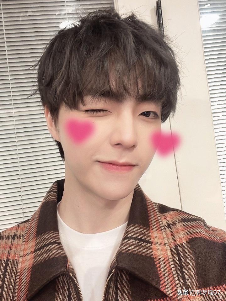 黄明昊年轻时有多厉害,黄明昊参加少年可期有多聪明