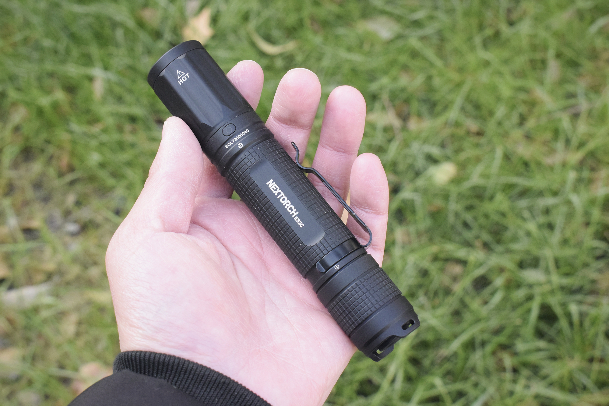 纳丽德e52c手电测评,纳丽德e52手电