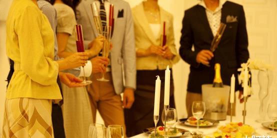 男子疑妻出轨，竟涂百草枯在她*裤内**上，发出警告