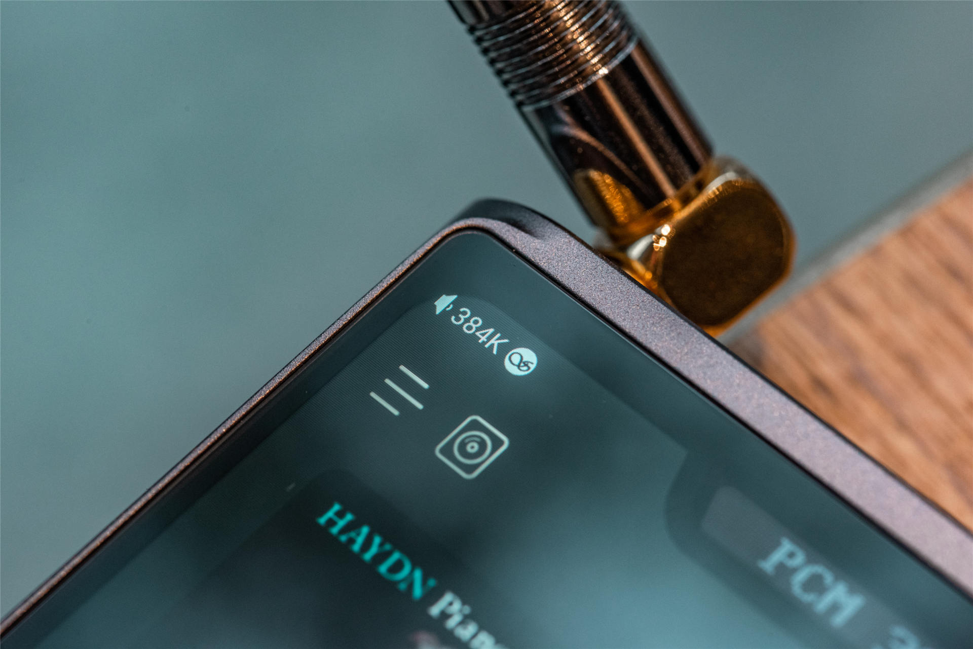 山灵m9播放器深度评测,山灵M9旗舰级便携播放器评测