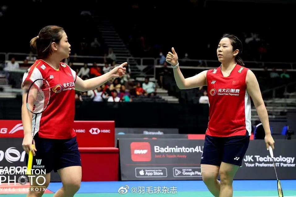 新加坡公开赛凡尘组合德比战,凡尘组合夺新加坡公开赛冠军