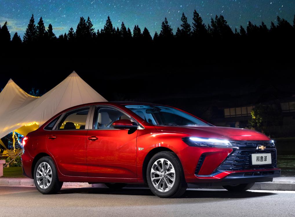 时尚动感家轿科鲁泽仅售5万多,新款科鲁泽二厢版售价