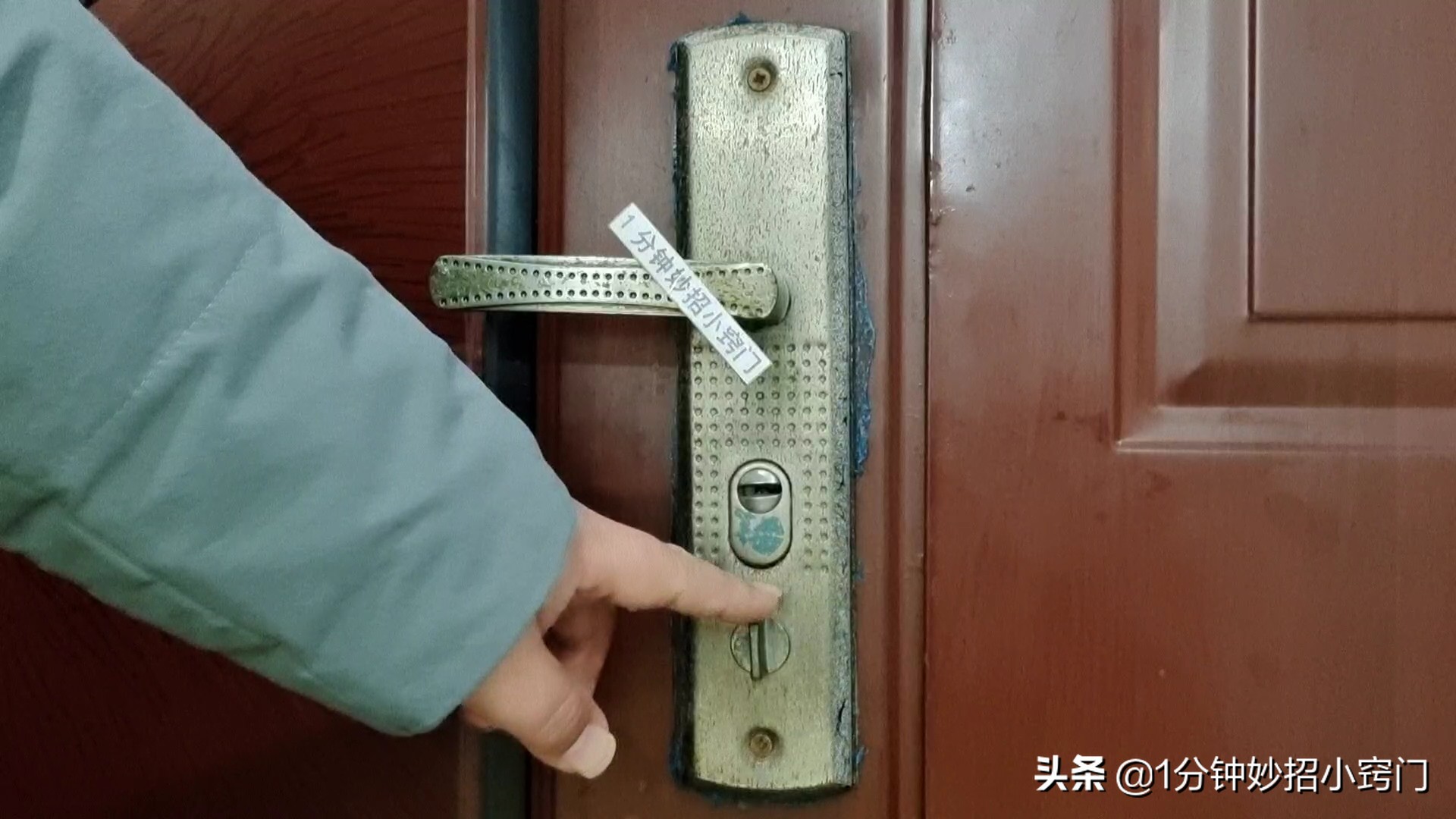 门把手放个衣架,门把上放衣架效果图