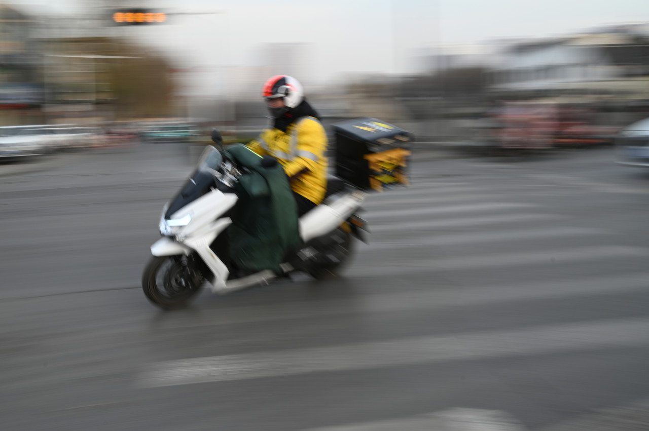 京东物流年货节减碳,京东快递装车年货节