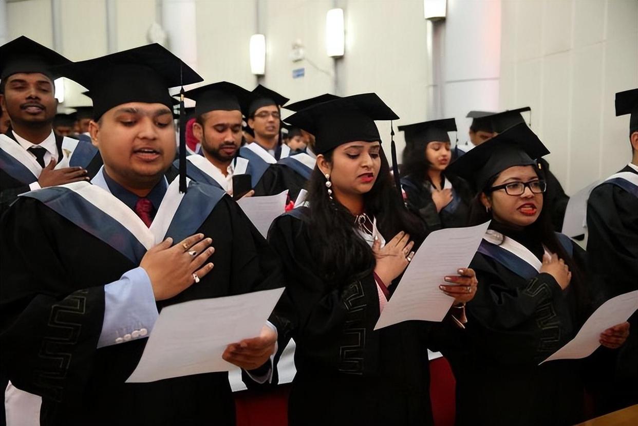 清华本科生和普通研究生谁更优秀,清华研究生和本科生哪个含金量高