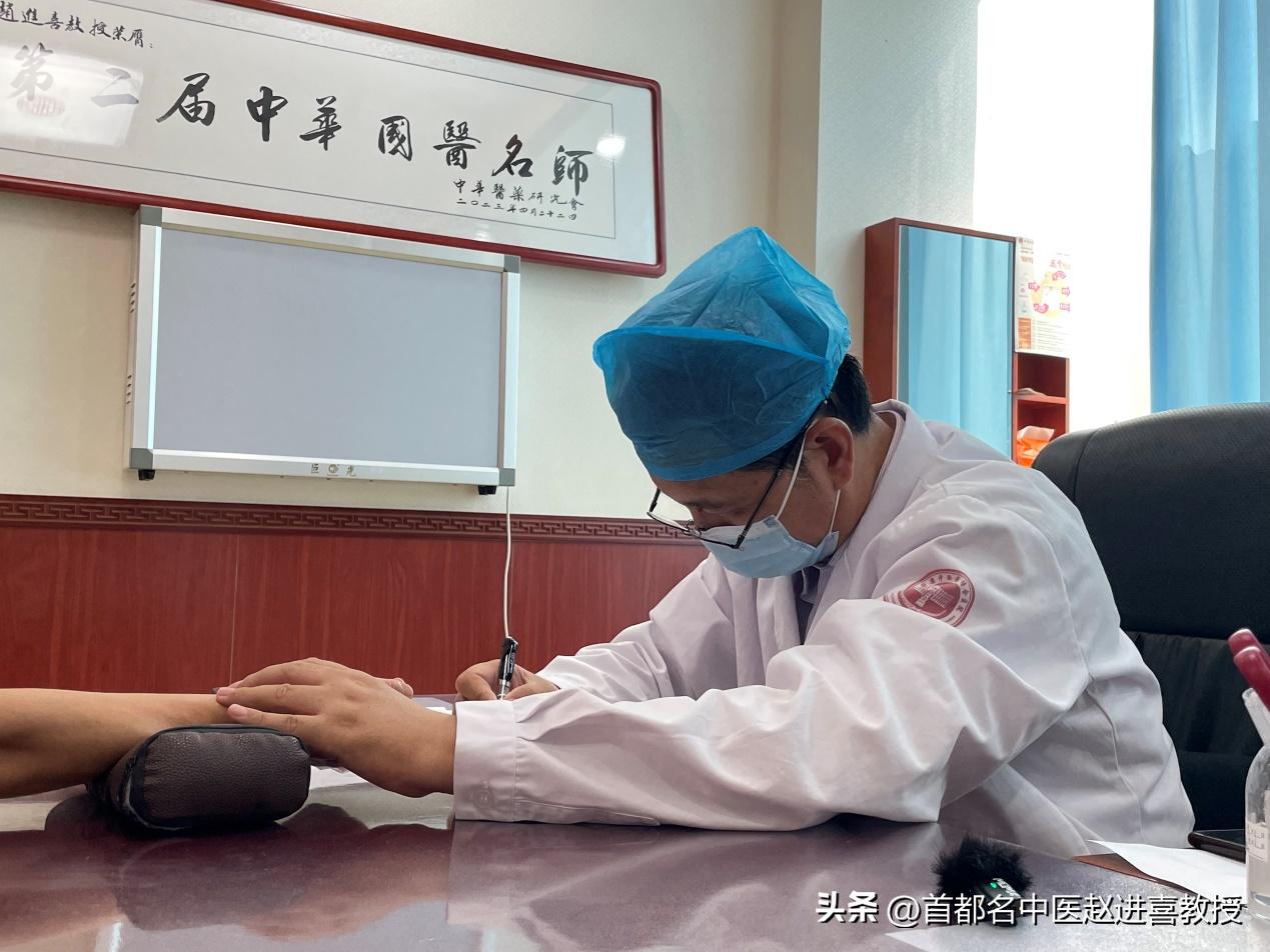 病人出现水肿还能活多久,水肿的人